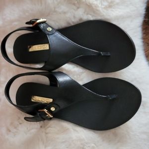 Brand New Aldo mecia black leather thong sandles new never worn